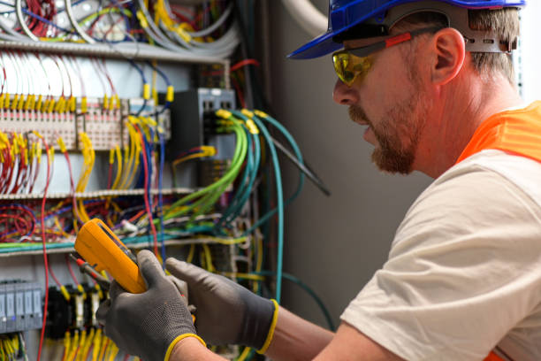 Best Circuit Breaker Repair  in Bellflower, CA